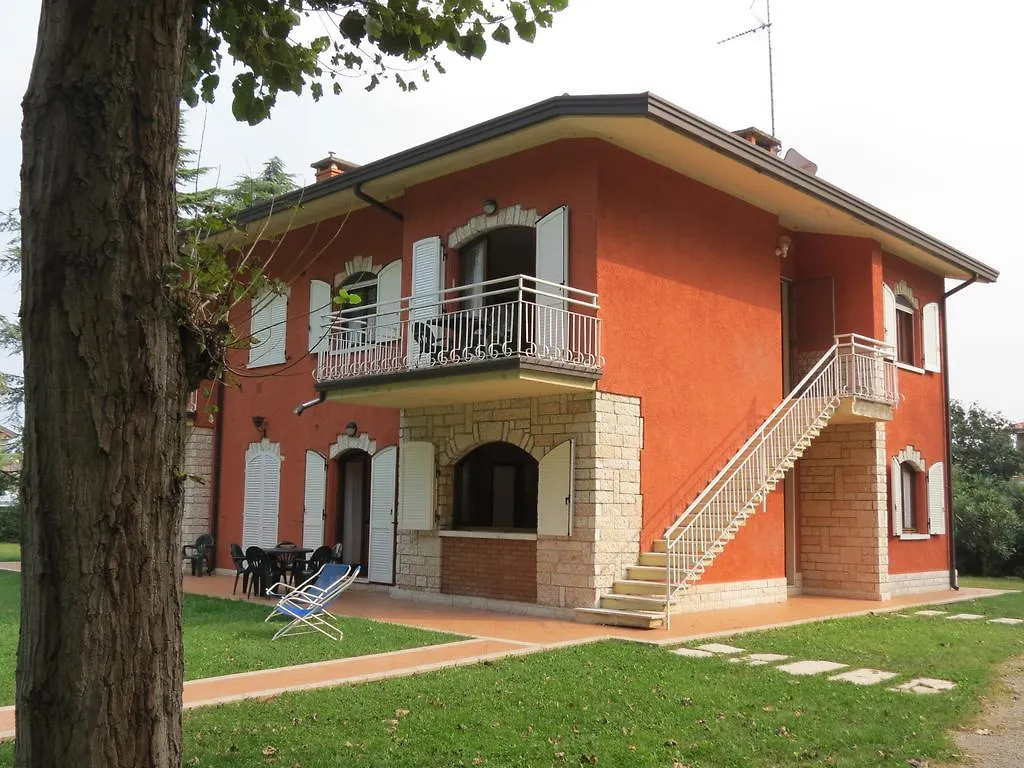 Appartamenti Punta Gro Sirmione 2*,